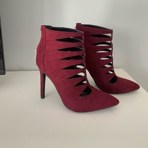 Guess burgundy suede heels